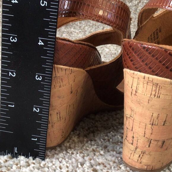 BOC Born Comfort Cork Wedge Sandals sz 10M - Picture 10 of 16